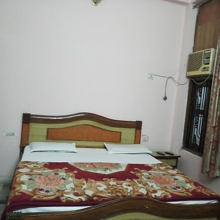 Hotel Satkar Haridwār Buitenkant foto