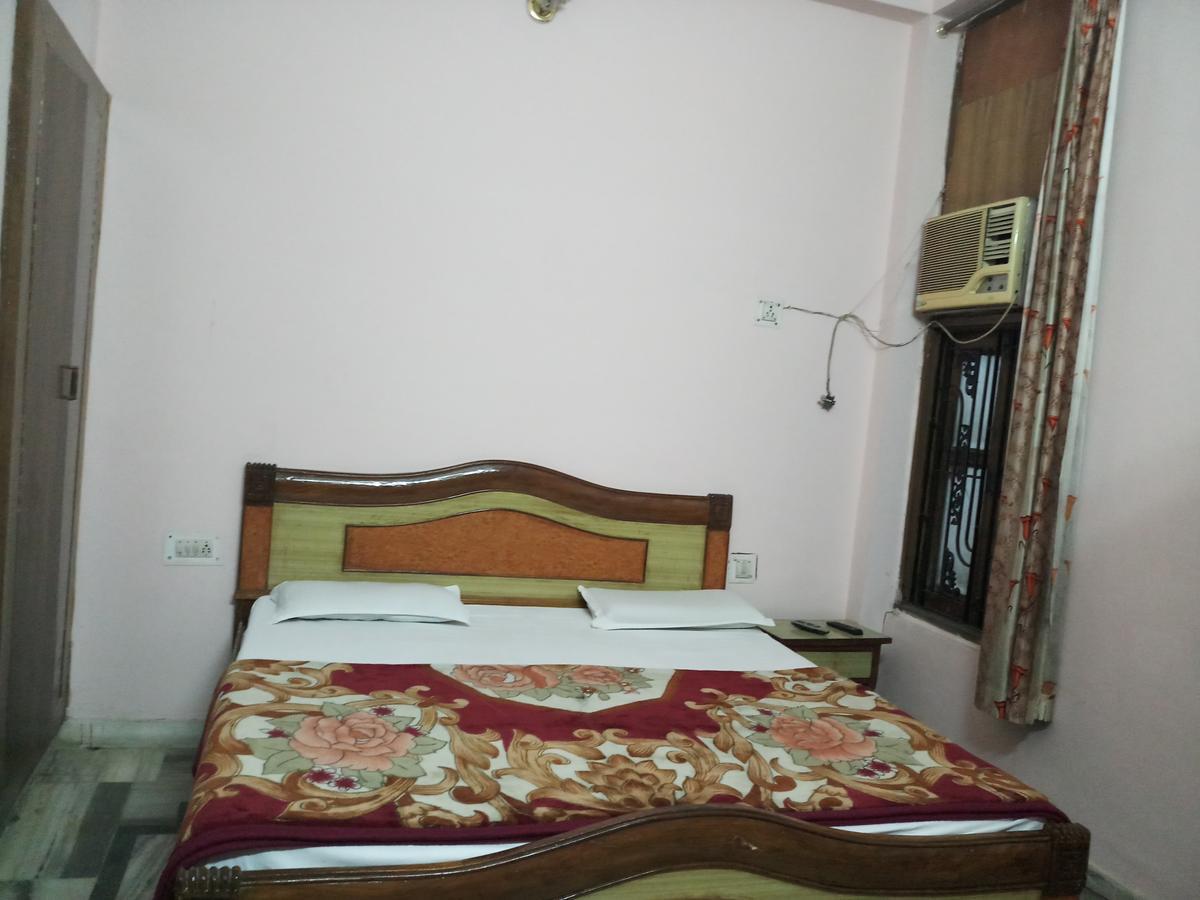 Hotel Satkar Haridwār Buitenkant foto
