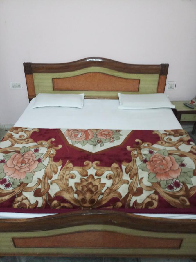 Hotel Satkar Haridwār Buitenkant foto