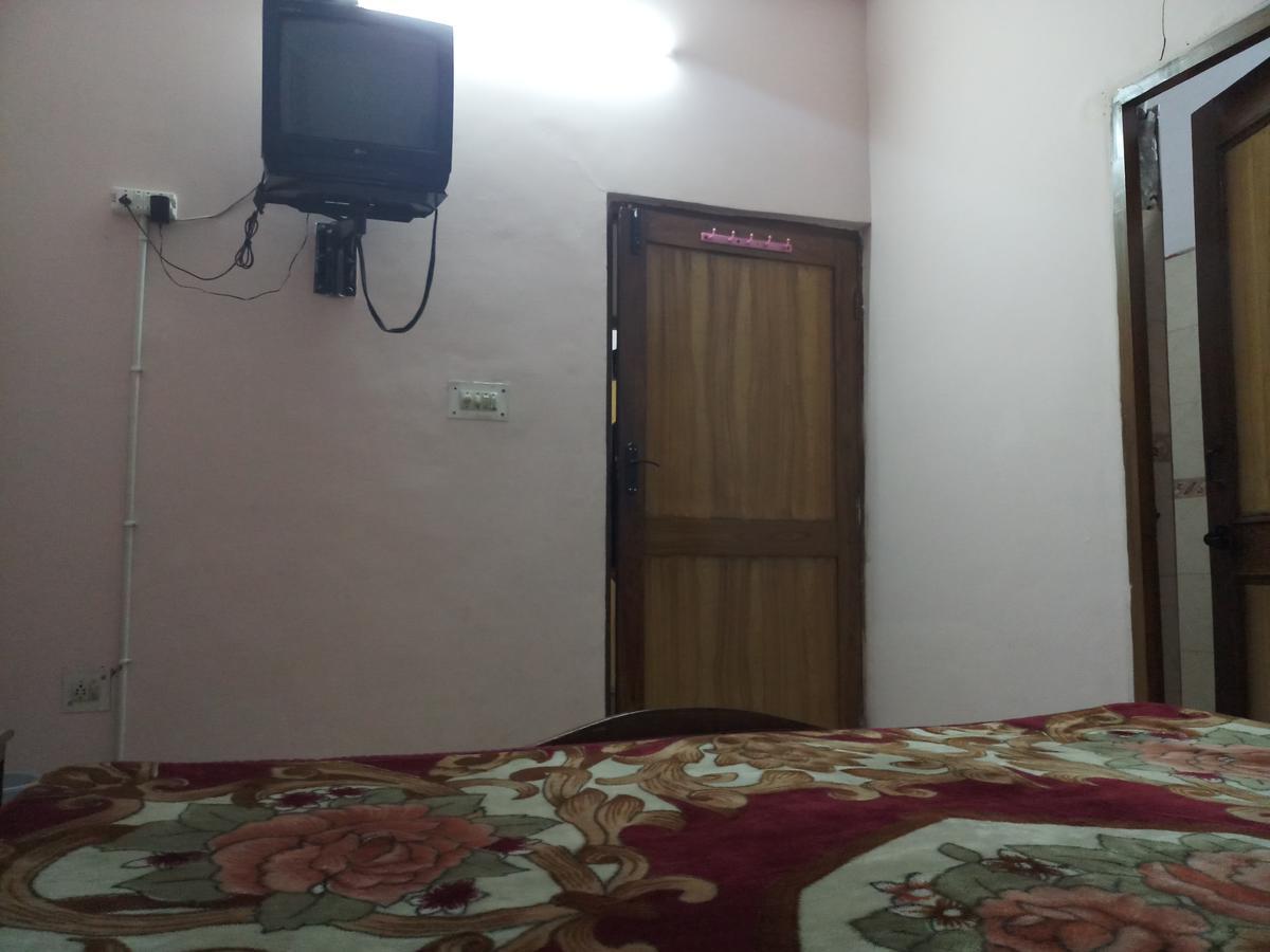 Hotel Satkar Haridwār Buitenkant foto