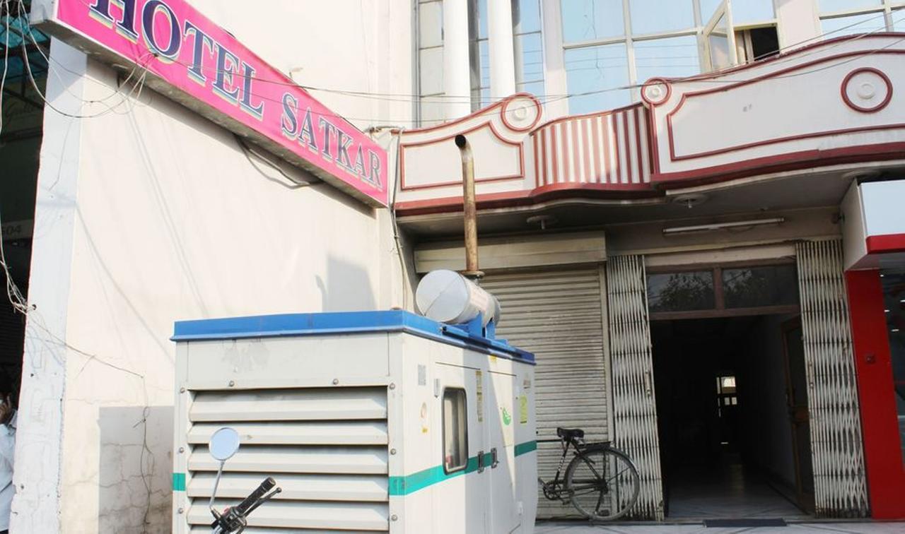 Hotel Satkar Haridwār Buitenkant foto